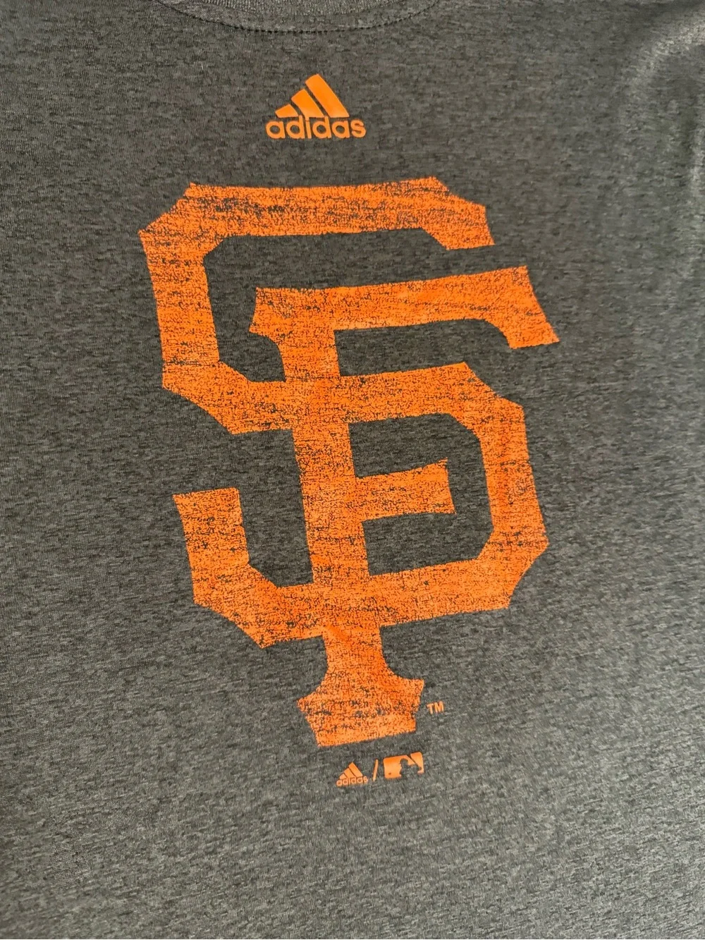 adidas Charcoal T‑Shirt with Orange SF Logo MLB Graphic T Shirt Youth Medium